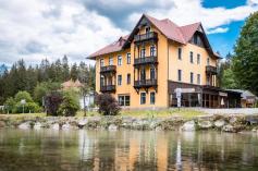 Herrenhaus am Eflaufsee