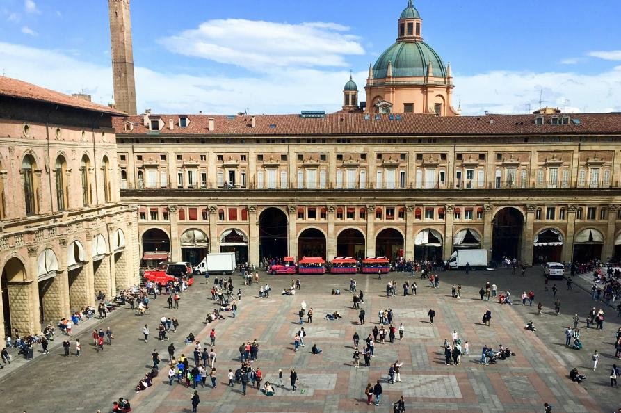 piazza maggiore