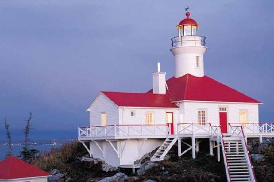 Phare du Pot a l’Eau de Vie Lighthouse