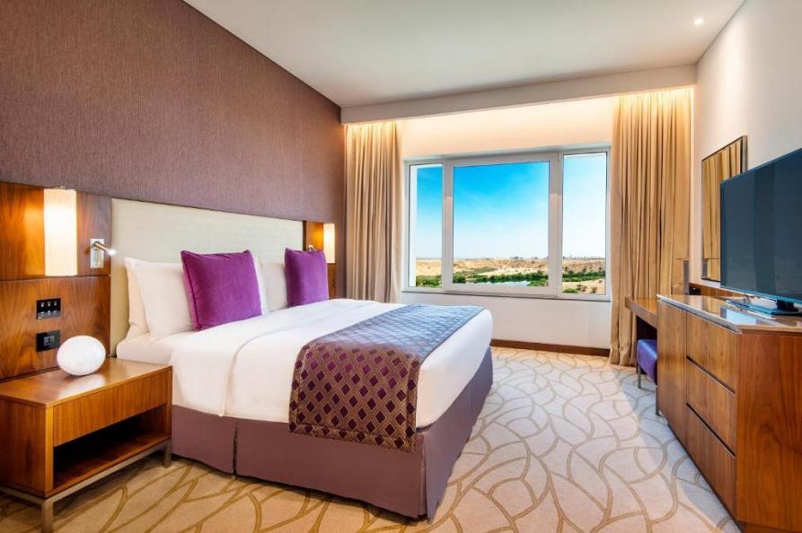 Crowne Plaza OCEC