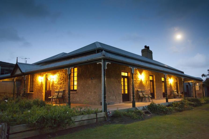 Robe House