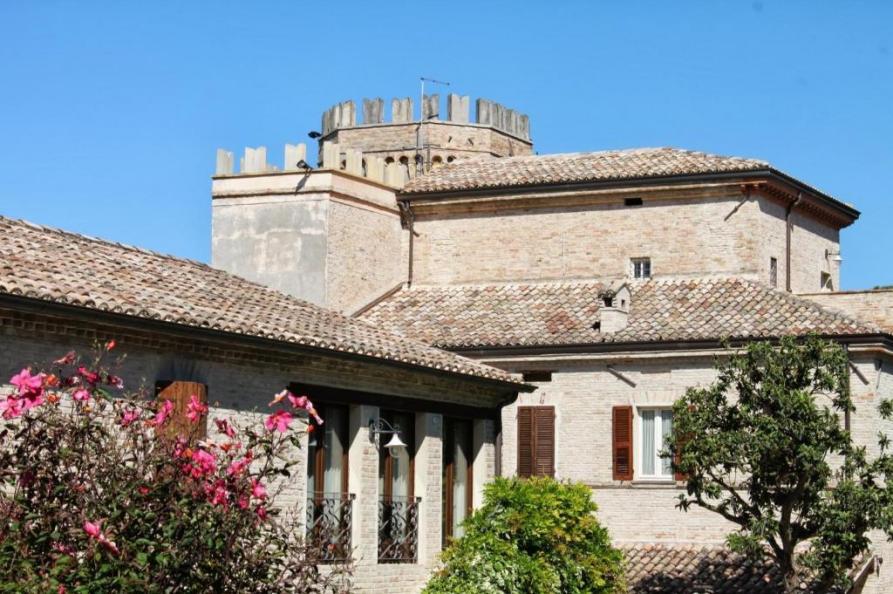 Castello di Montegiove