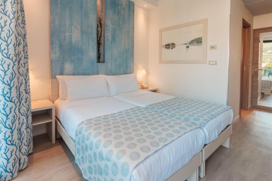 Palmon Bay Hotel & Spa