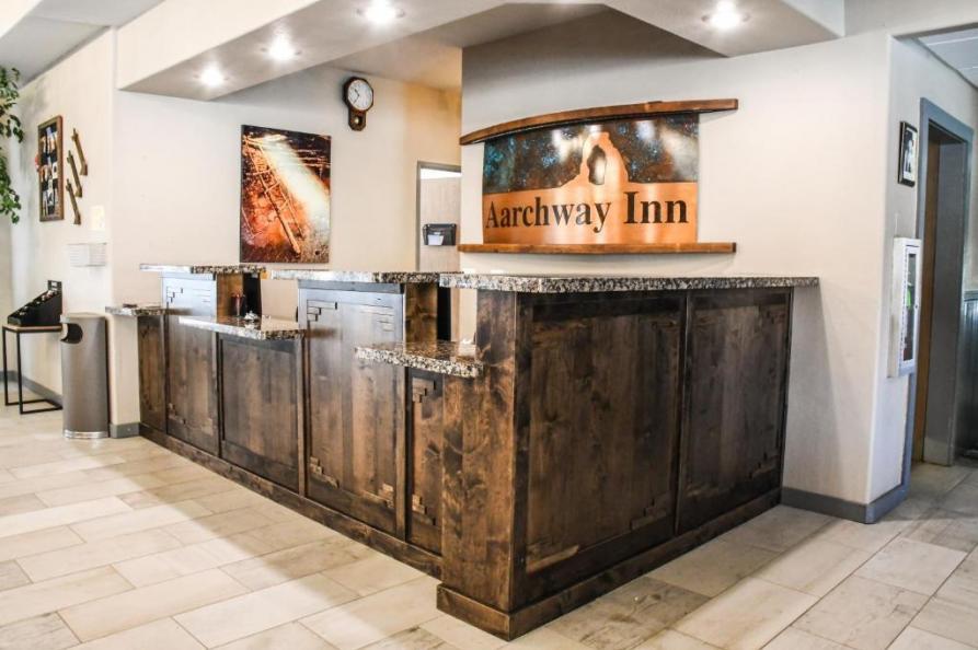 Aarchway Inn