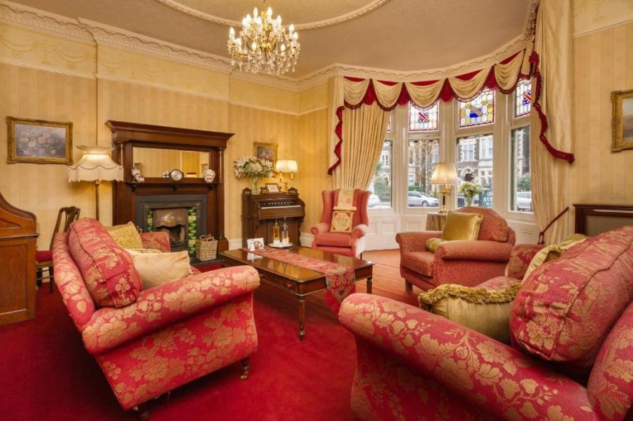 Lincoln House Hotel Cardiff