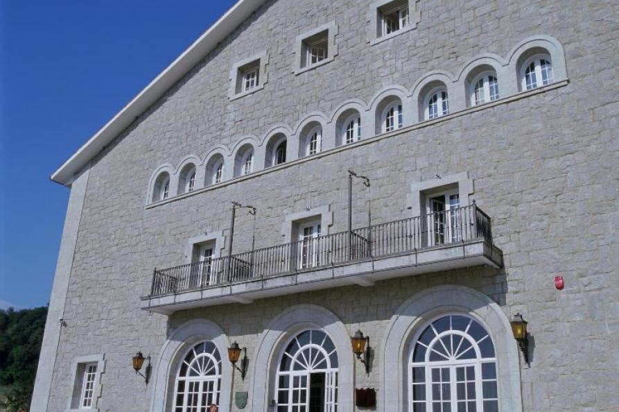  Parador de Vic - Sau