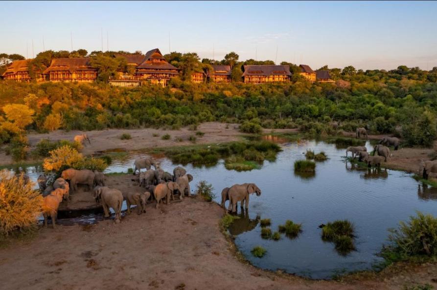 Victoria Falls Safari Lodge